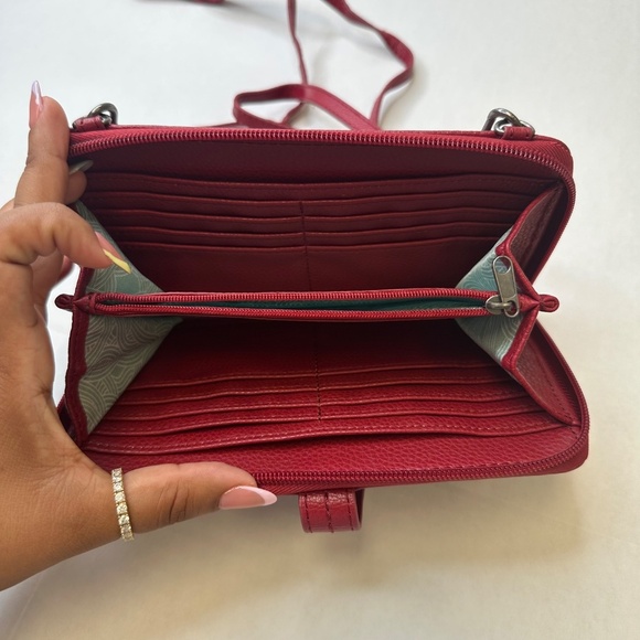 The Sak Iris Large Smartphone Crossbody Bag - Picture 5 of 8